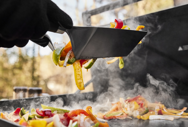 Slate® Griddle | Rust-Resistant, Pre-Seasoned & Ready | Weber US